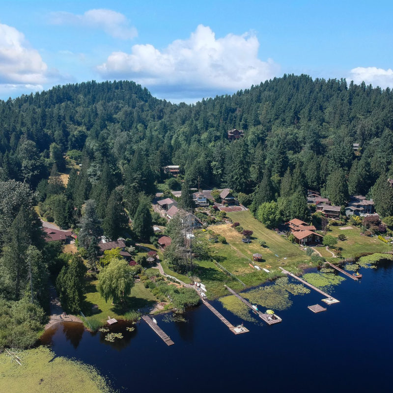 Ariel overview of Renton homes on the water